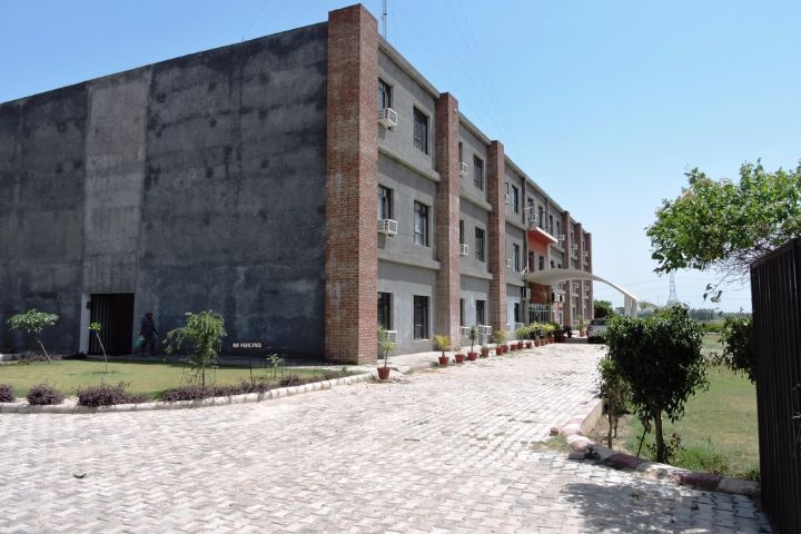 https://cache.careers360.mobi/media/colleges/social-media/media-gallery/19731/2018/12/22/Entrance View of Pannu College for Women Gurdaspur_Campus-View.JPG